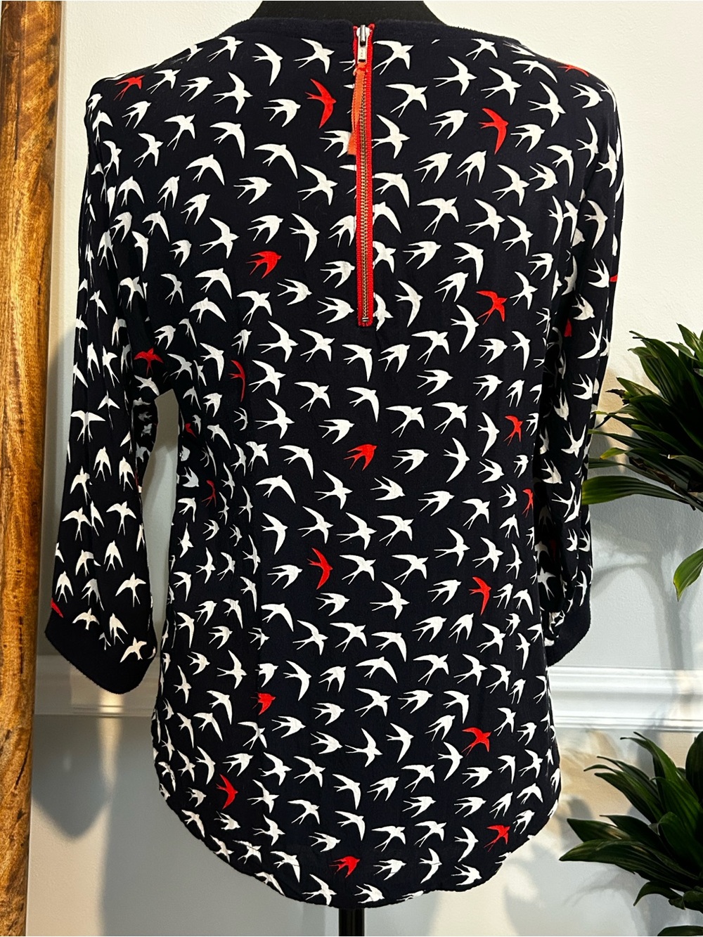 Maeve Navy Long-Sleeve Tee with White & Red Bird Motif Size 2 - Picture 7 of 11
